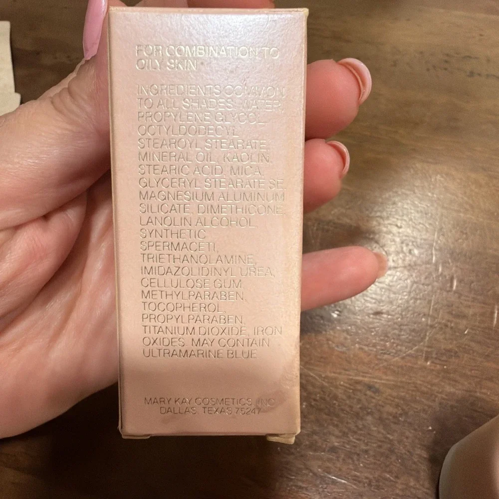 Vintage Mary Kay Day Radiance Foundation 0241 Honey Tan Formula 2